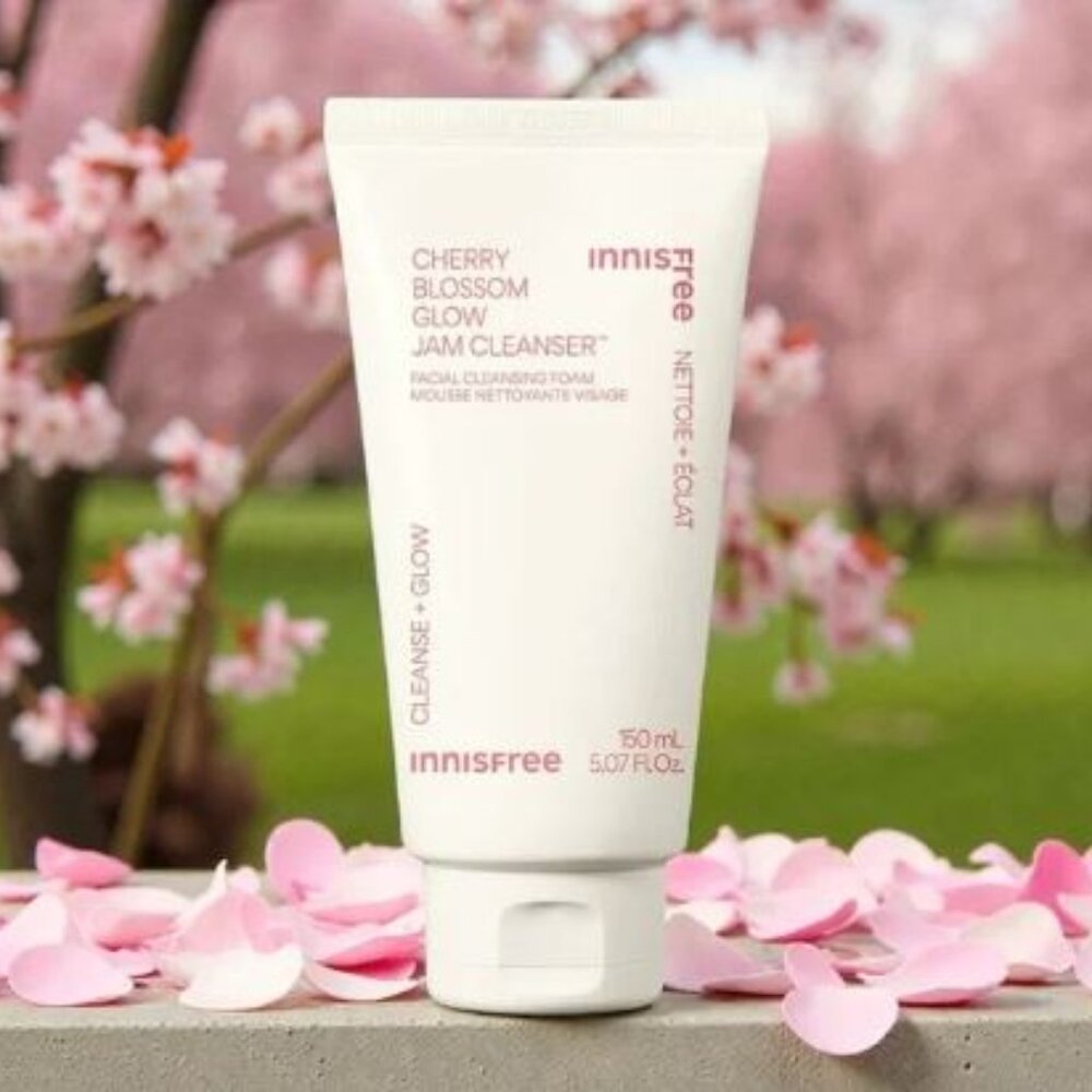 InnisFree Cherry Blossom Glow Jam Cleansing Foam